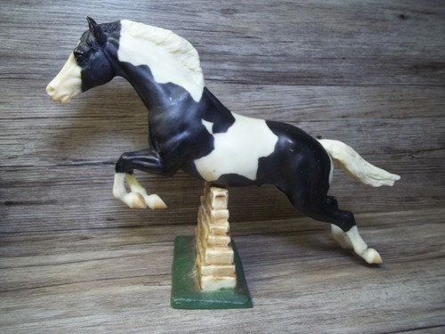 Breyer toy jumping horse black