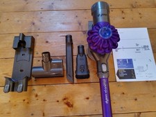 BARGAIN DYSON V6 ANIMAL CORDLESS VACUUM CLEANER & CHARGER & ACCESSORIES ⭐⭐⭐⭐⭐
