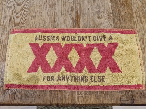 Vintage castlemaine xxxx beer - castlemaine,