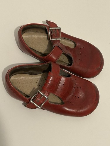 Vintage 1970s clarks - vintage, red