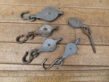 5 Vintage Metal Pulleys /