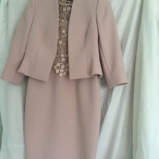  Pre-owned  ladies wedding