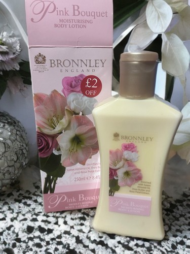 Bronnley pink bouquet - pink,
