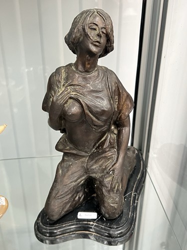 Cast bronze figure - cast,