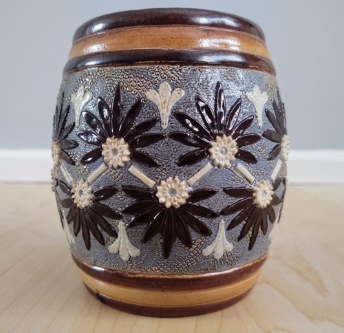 Doulton lambeth pottery - lambeth,