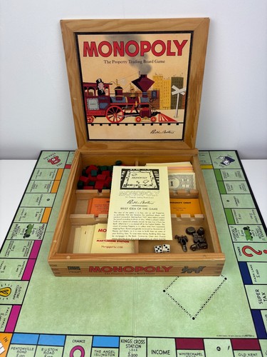 Hasbro monopoly board game - monopoly,