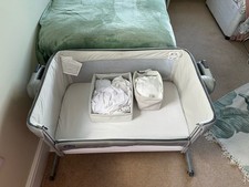 Chicco Next2Me Magic 2 Bedside Crib Grey  inc 5x waterproof 6x fitted topsheets 