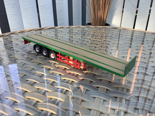Corgi model green - -,