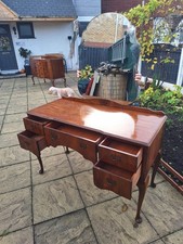 Desk / Makeup Table/ Writing