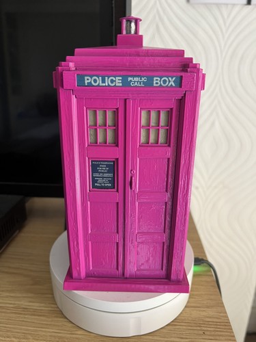 Who pink tardis - who,