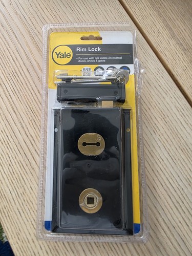 Yale rim lock - yale,