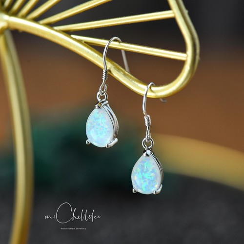 Minimalist droplet fire opal - minimalist,