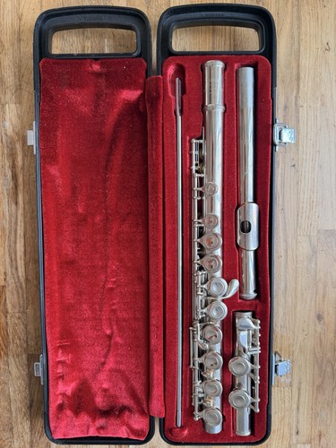 Yamaha yfl 211 flute with - yamaha,