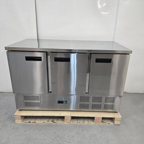 Counter fridge triple door - counter,