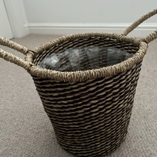 Natural wicker Plant Pot