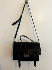 LADIES BETTY JACKSON BLACK LEATHER SQUARE MESSENGER OFF THE SHOULDER HANDBAG