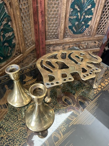 Elephant brass trivet old - brass,