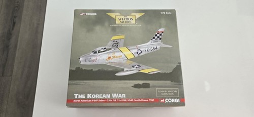 Corgi north american - 1/72,
