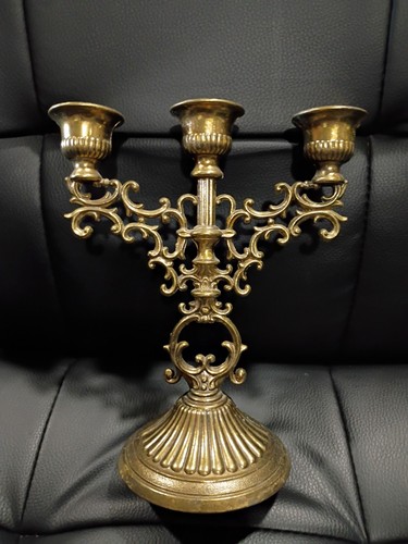 Vintage ornate arm - ornate, brass