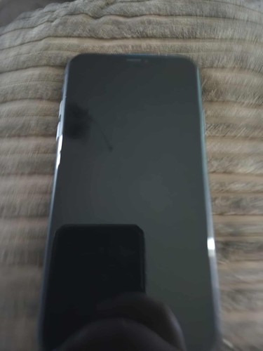 Apple iphone red - 11,