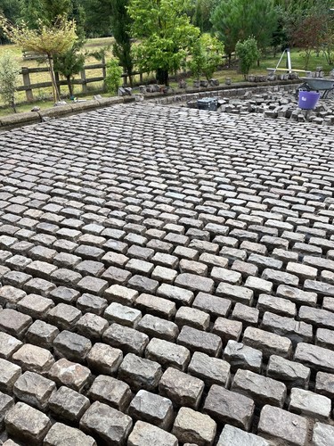 Reclaimed granite cobblestones - reclaimed,