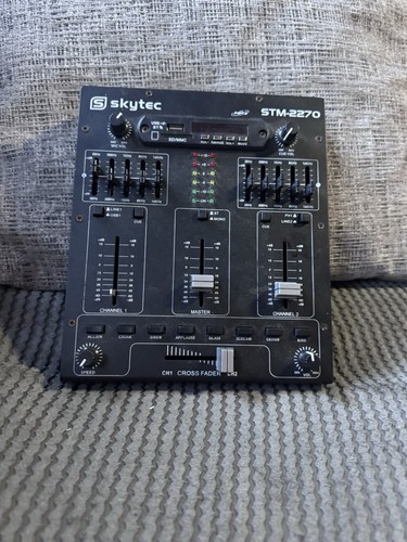 Skytec stm 2270 - dj, usb