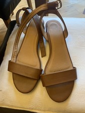 Ladies, Tan Sandal With Ankle Strap Size 6 From Peacocks ￼