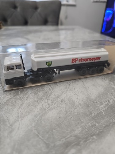 Wiking scale bp fuel - scale,