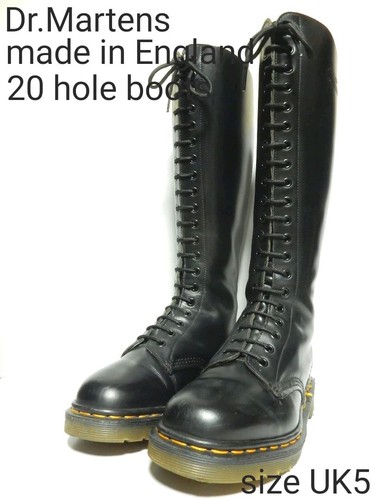 Martens hole knee - martens, high