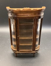 Dollhouse Curio Cabinet 1:12