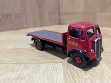 Base Toys Wynn's Flat bed truck