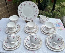 Vintage Royal Osborne Fine Bone China 21 Piece Tea Set Pink Roses/Buds