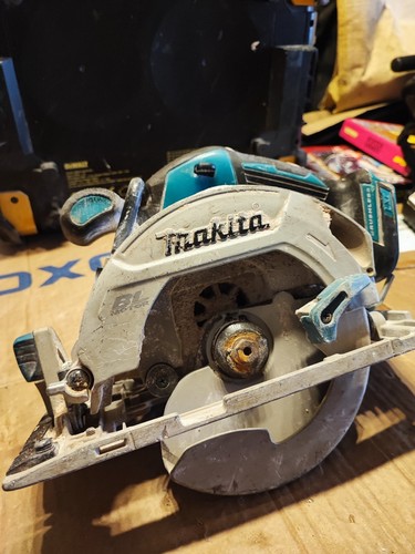 Makita dhs680z 18v lxt ion - makita, li-ion