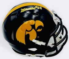 KAMARI MOULTON SIGNED IOWA