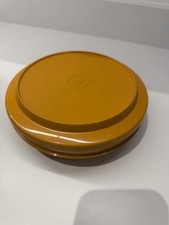 Tupperware orange Seal N Serve