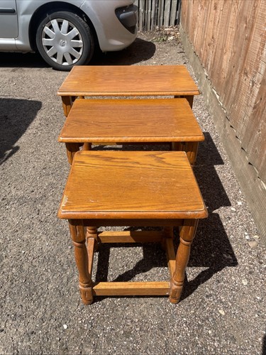 Set nest tables side - of, of