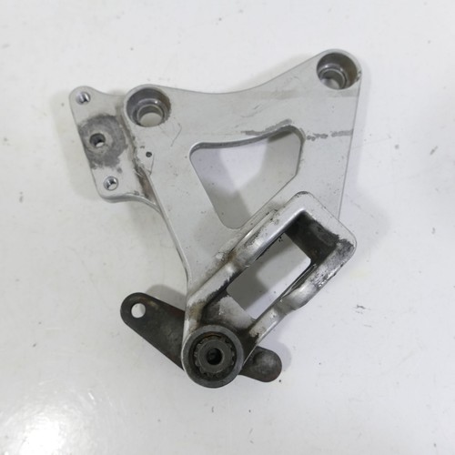 Suzuki gsx 1100 footrest - suzuki,