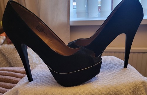 Fiore black suede perp - fiore, toe