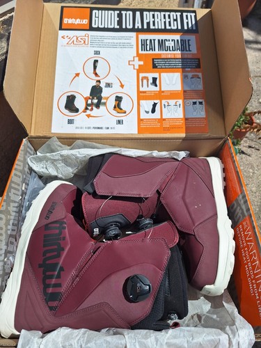 Thirty two snowboard - two,