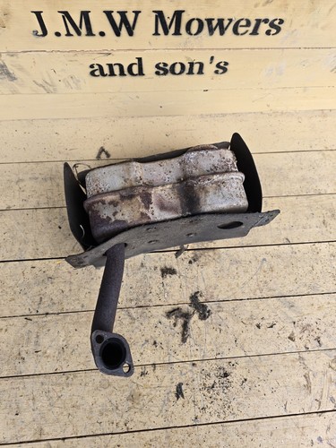 Briggs and stratton exhaust - and,