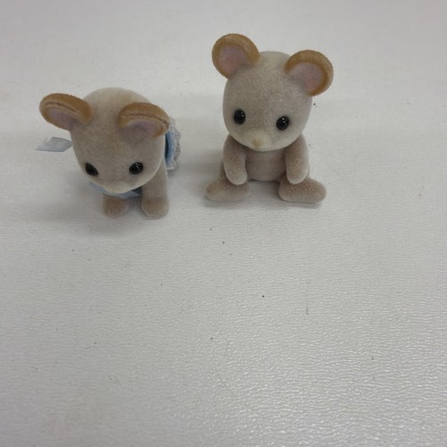 Sylvanian families hawthorn - families,