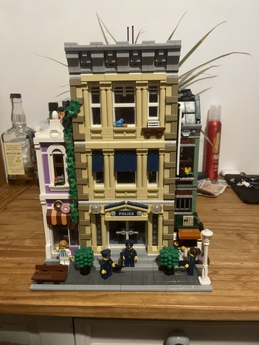 Lego modular police - lego,