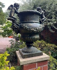 Cast Iron Garden Urn / Planter