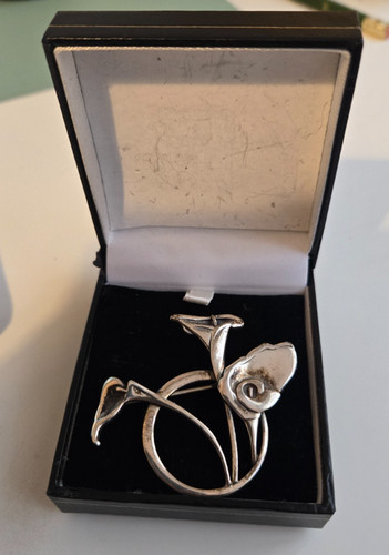 925 sterling silver - silver, lily