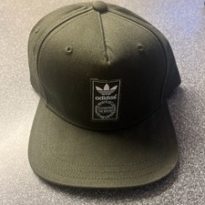 Adidas dark Green Snapback Adjustable Baseball cap. New