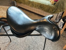 WOW Saddle Seat, Size 1 (17”), Extra Deep, Curved, Black, 2010