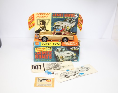 Corgi 261 james bond - james,