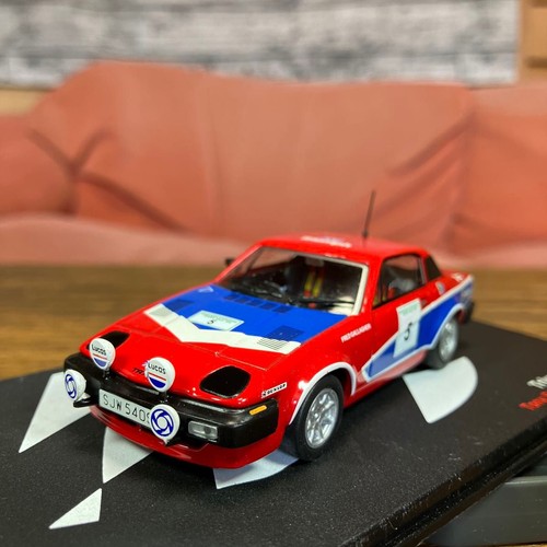 Deagostini triumph tr7 v8 - 1/43,