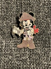 DISNEY MICKEY MOUSE PIRATE JACK SPARROW PIN