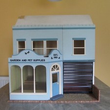 Dolls house /shop, Remodelled